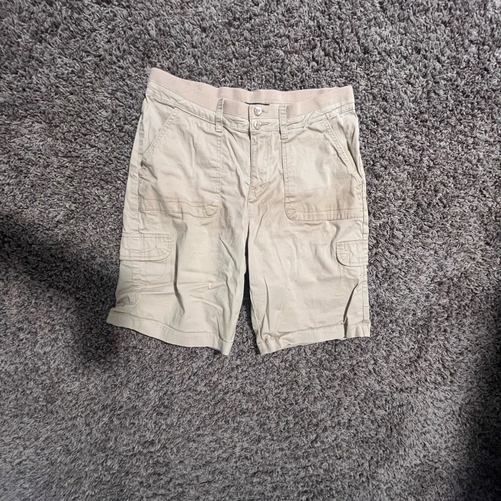 Lee Women's Relaxed Fit Avey Knit Waist Cargo Bermuda Short